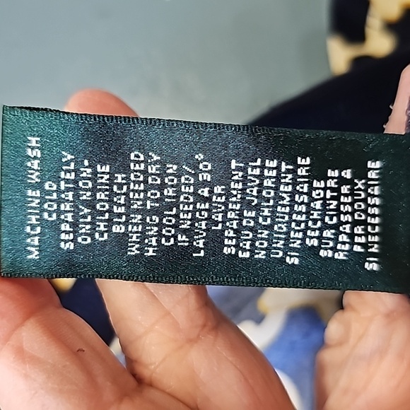 Lauren Ralph Lauren knit dress size 12. Stretch fabric. Dark blue with geometric - Picture 9 of 10